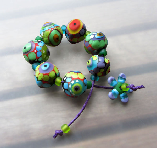 Handmade Lampwork bead set (18)